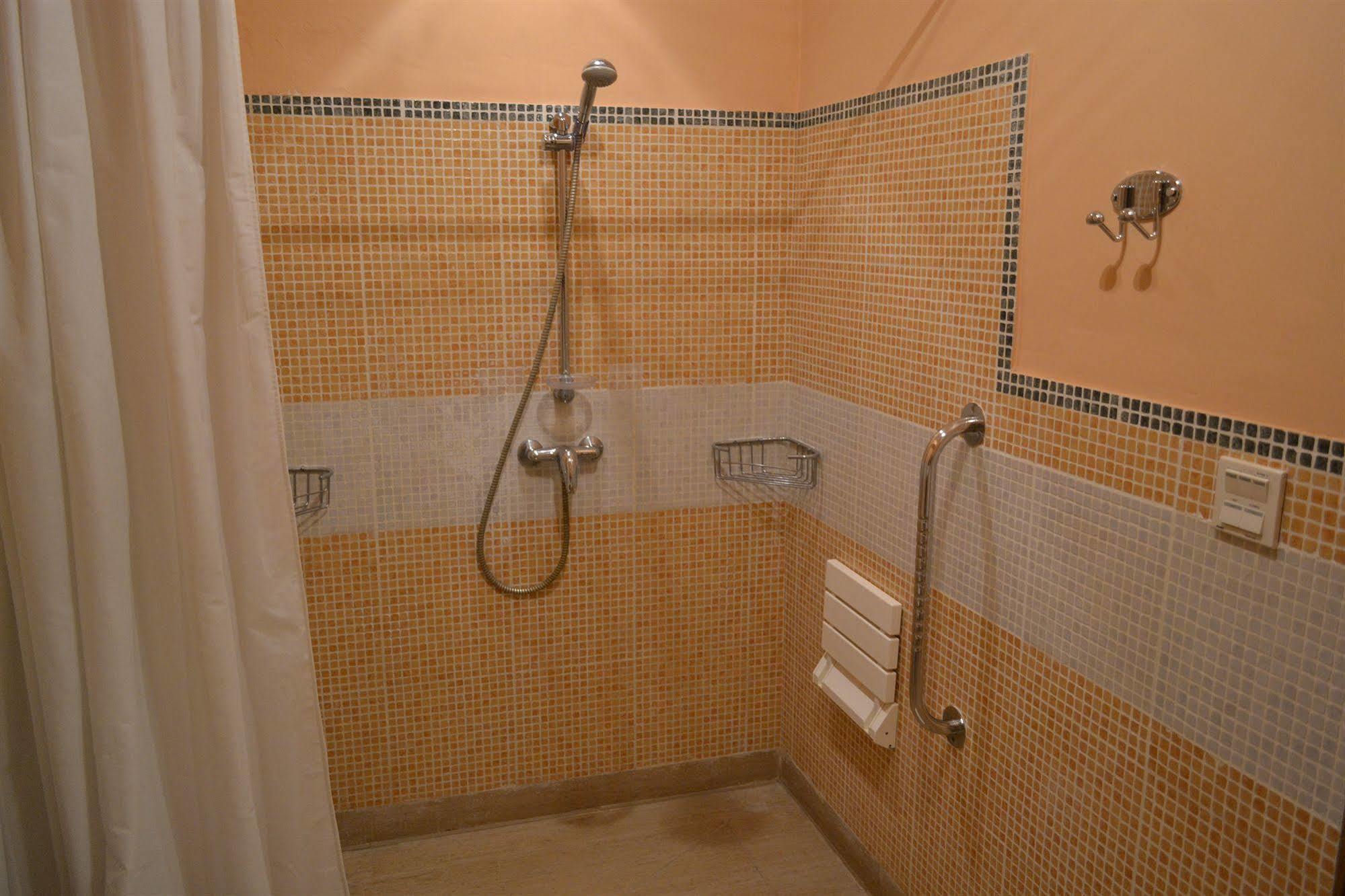 Granados Palacio Boutique Hotel Écija Extérieur photo