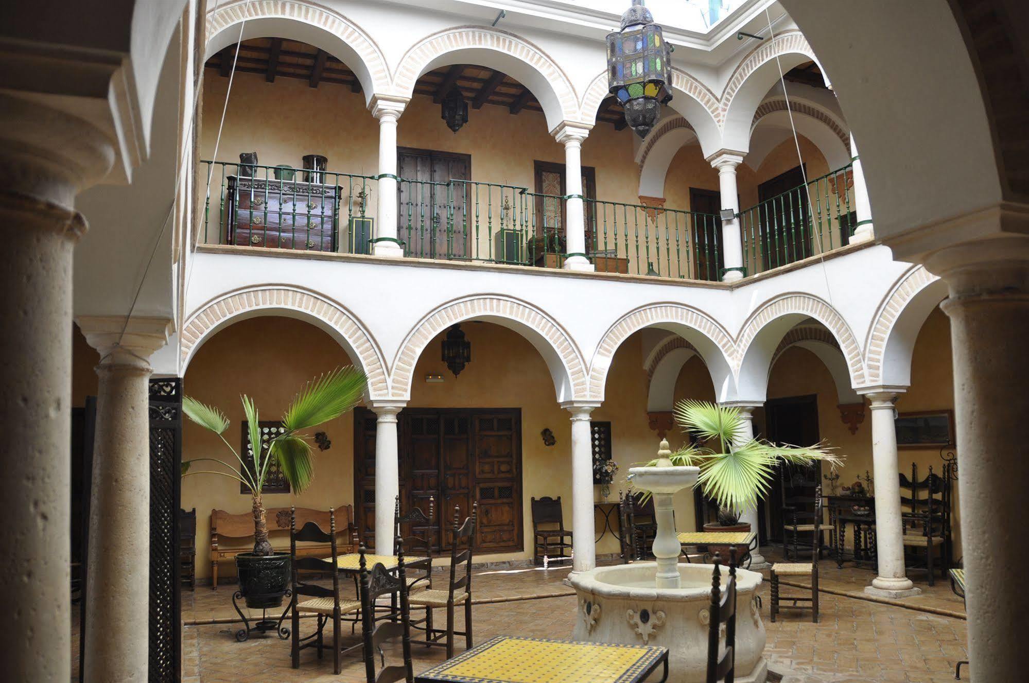 Granados Palacio Boutique Hotel Écija Extérieur photo