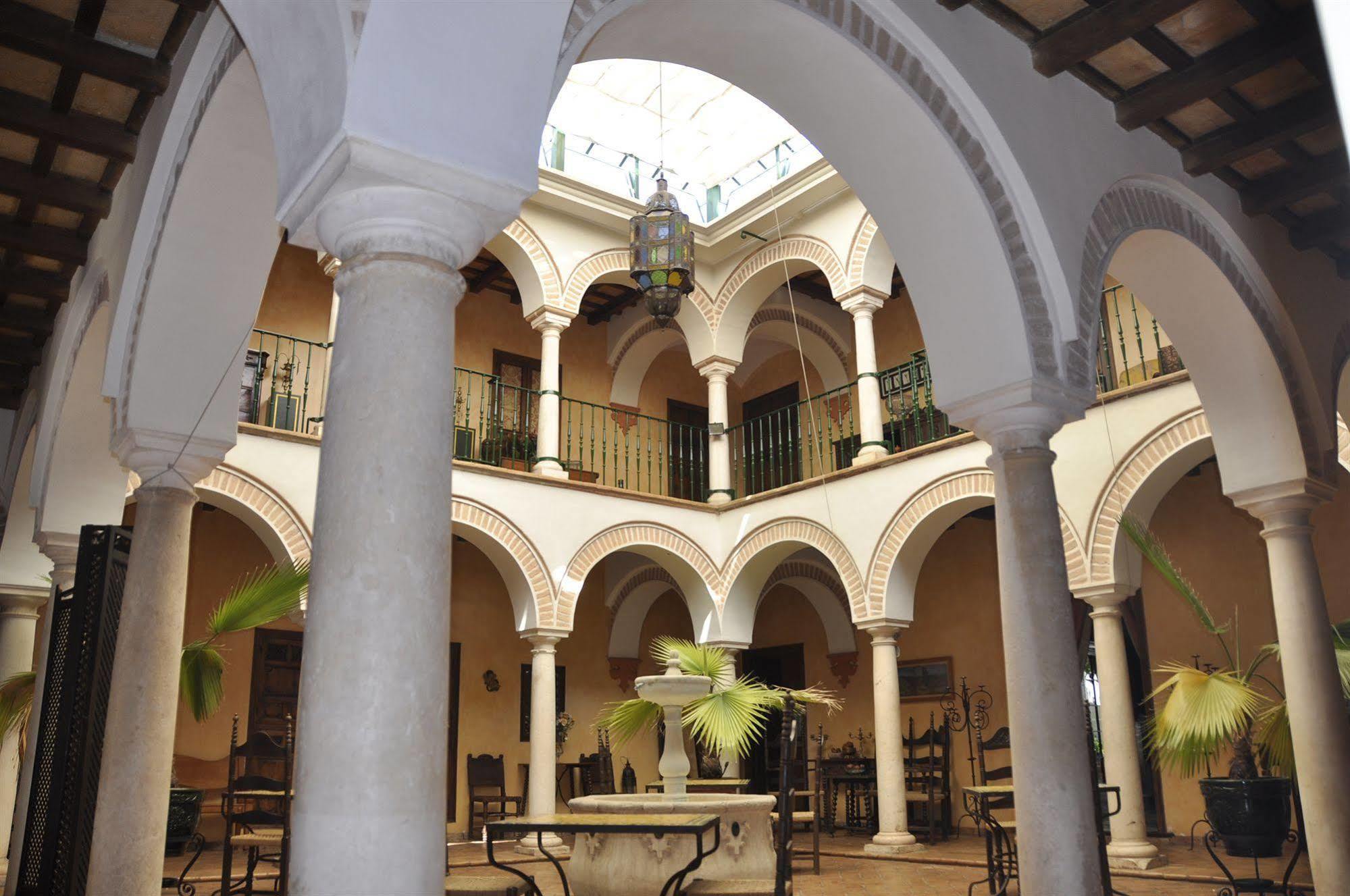 Granados Palacio Boutique Hotel Écija Extérieur photo