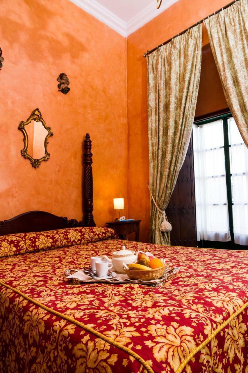 Granados Palacio Boutique Hotel Écija Extérieur photo
