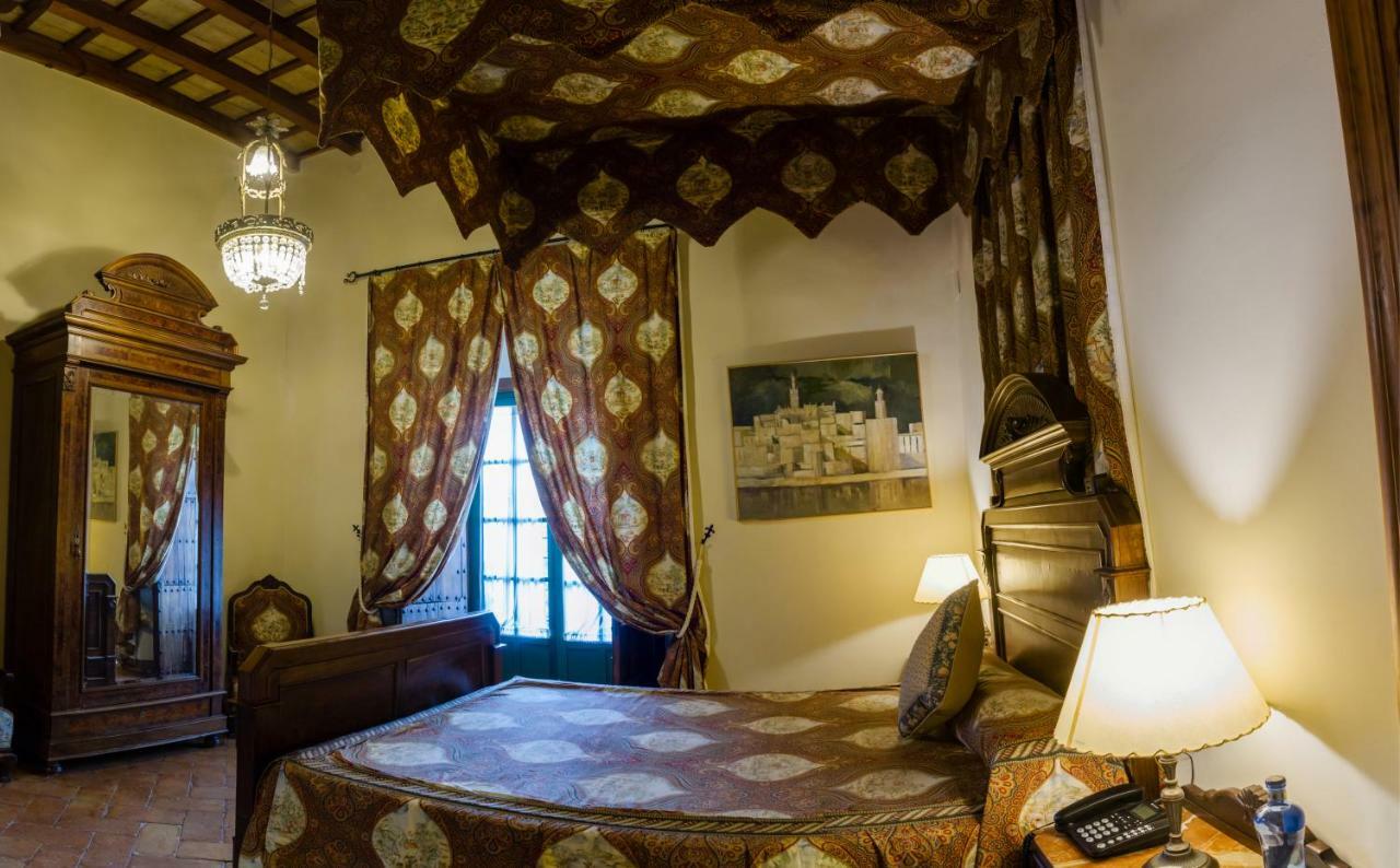 Granados Palacio Boutique Hotel Écija Extérieur photo