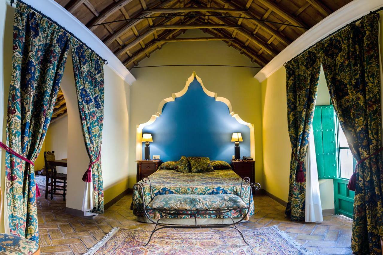 Granados Palacio Boutique Hotel Écija Extérieur photo