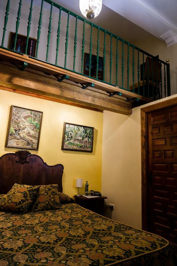Granados Palacio Boutique Hotel Écija Extérieur photo